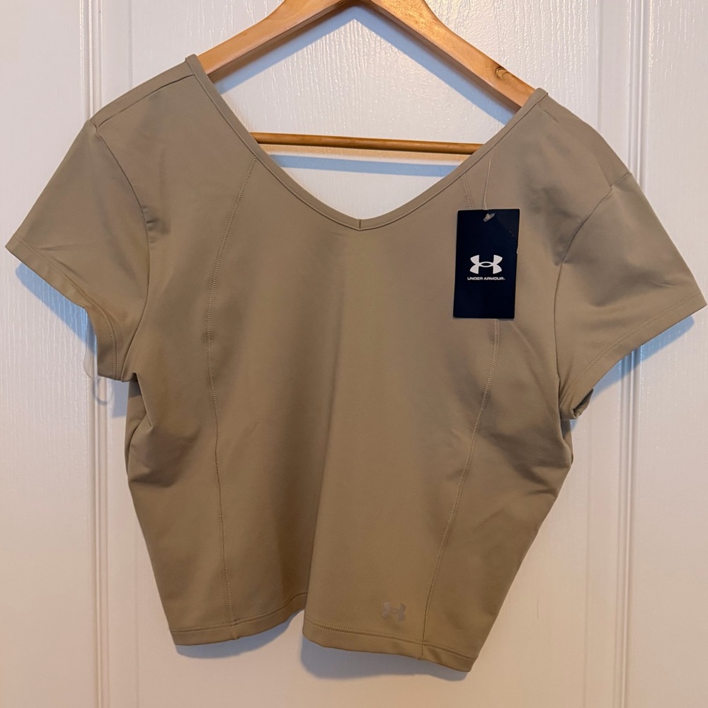 Under Armour Women's Beige V Neck Short Sleeve Top